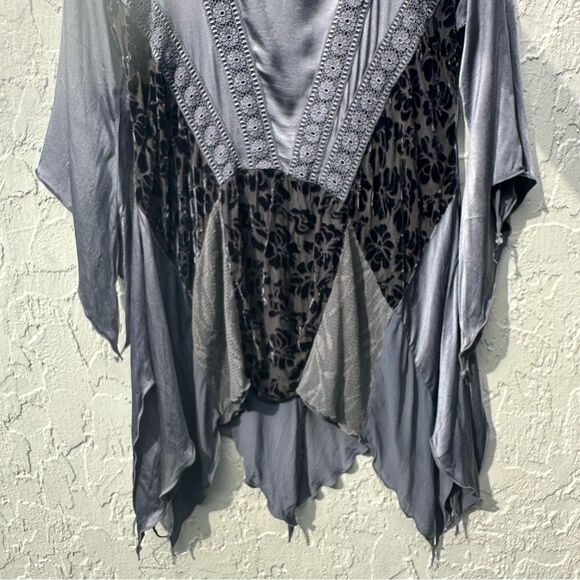 SOLE BELLARE Blouse Top Women Medium Whimseygoth Burnout Velvet Witchy - Picture 3 of 10